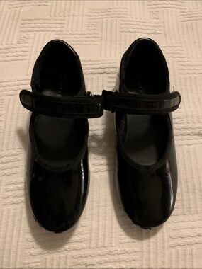 Danskin Black  tap shoes